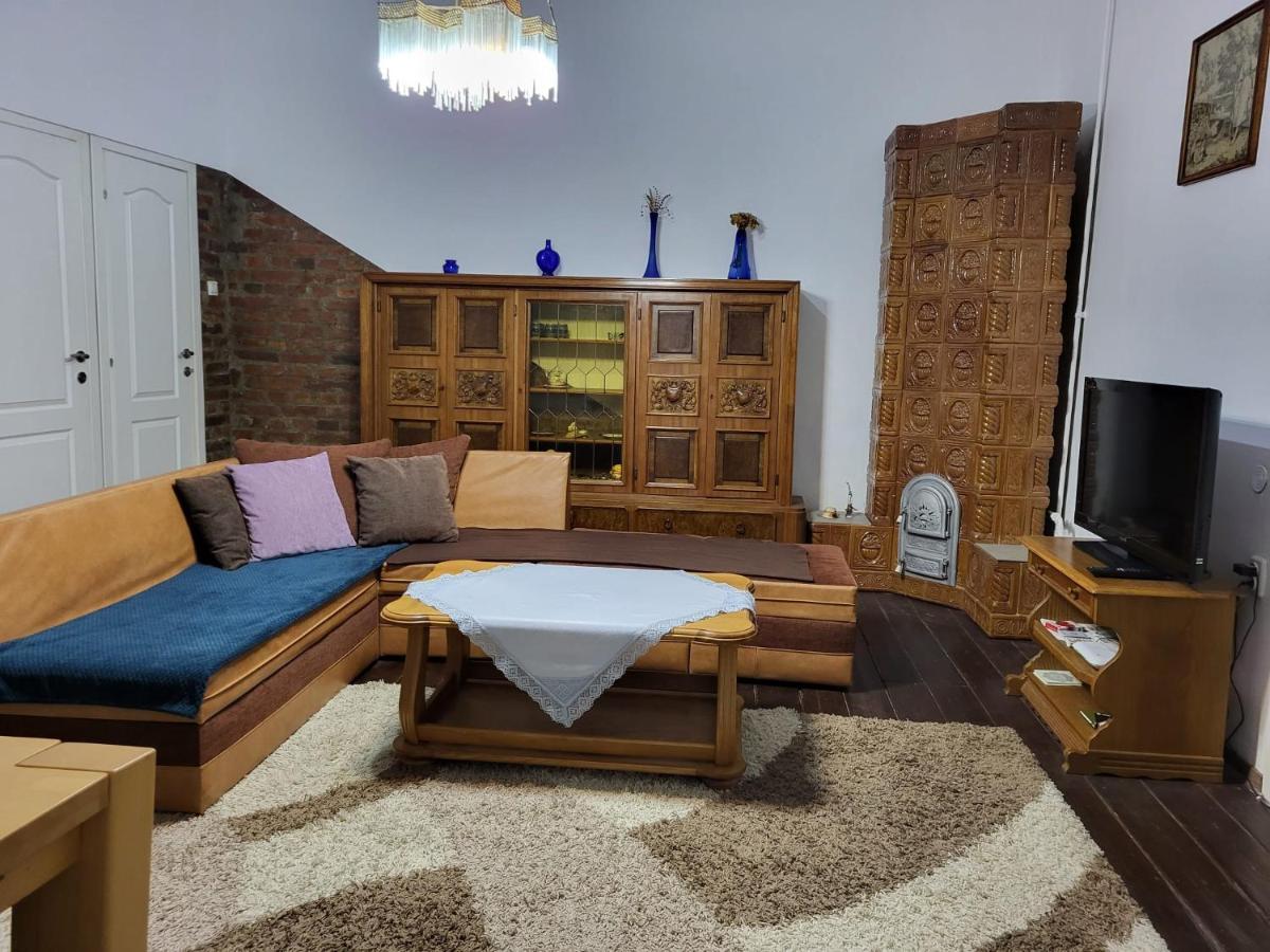 דירות Târgu-Mureş Casa Victoria מראה חיצוני תמונה